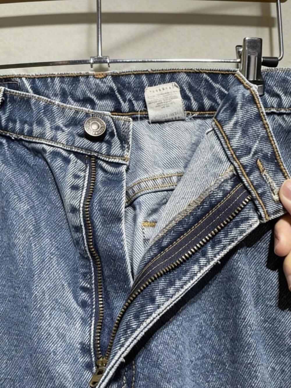 VTG Levi’s 560 Loose Fit Jeans Mens 33x32 Blue Denim Cotton Mid Rise Tapered Leg - Picture 3 of 5